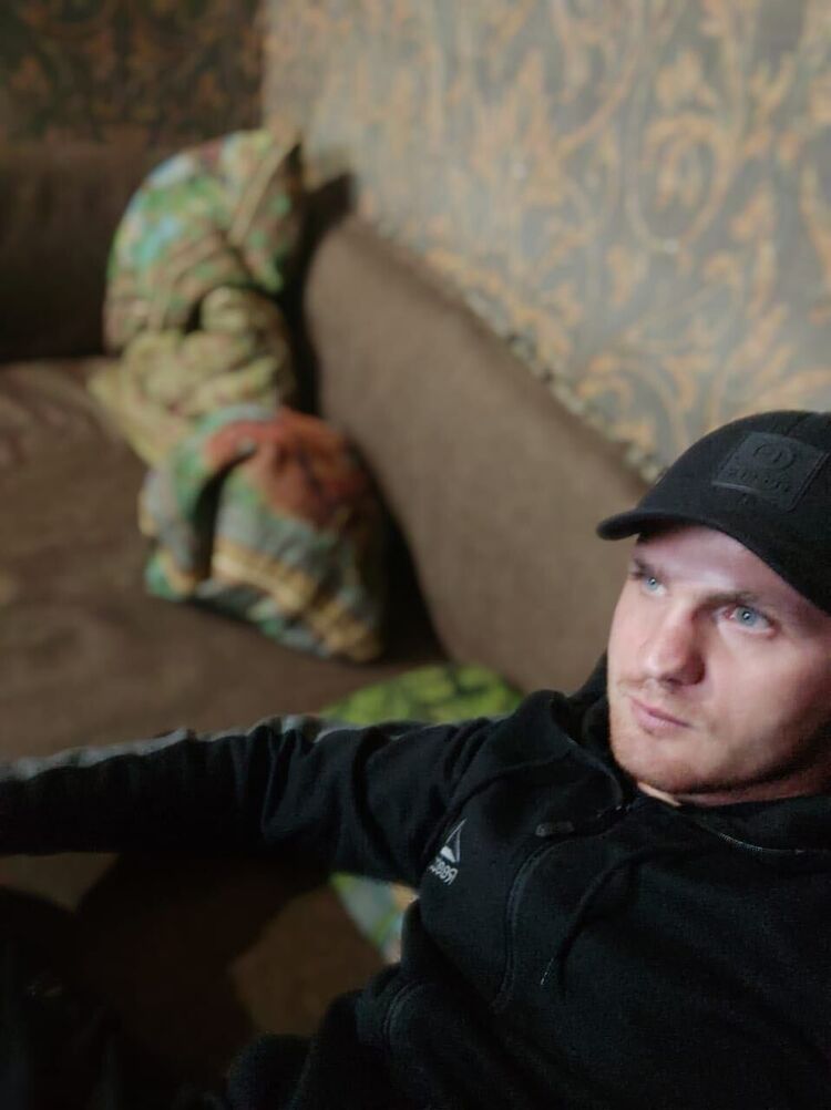  53957598  , 29 ,    --