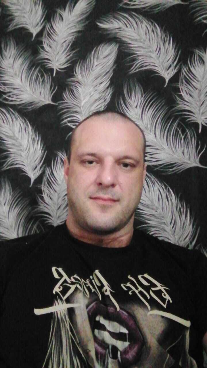 51327628  , 35 ,    -