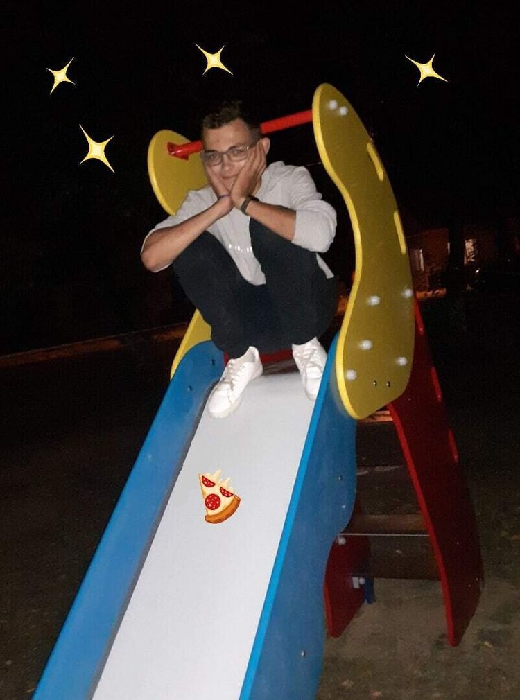  22222748  , 24 ,    