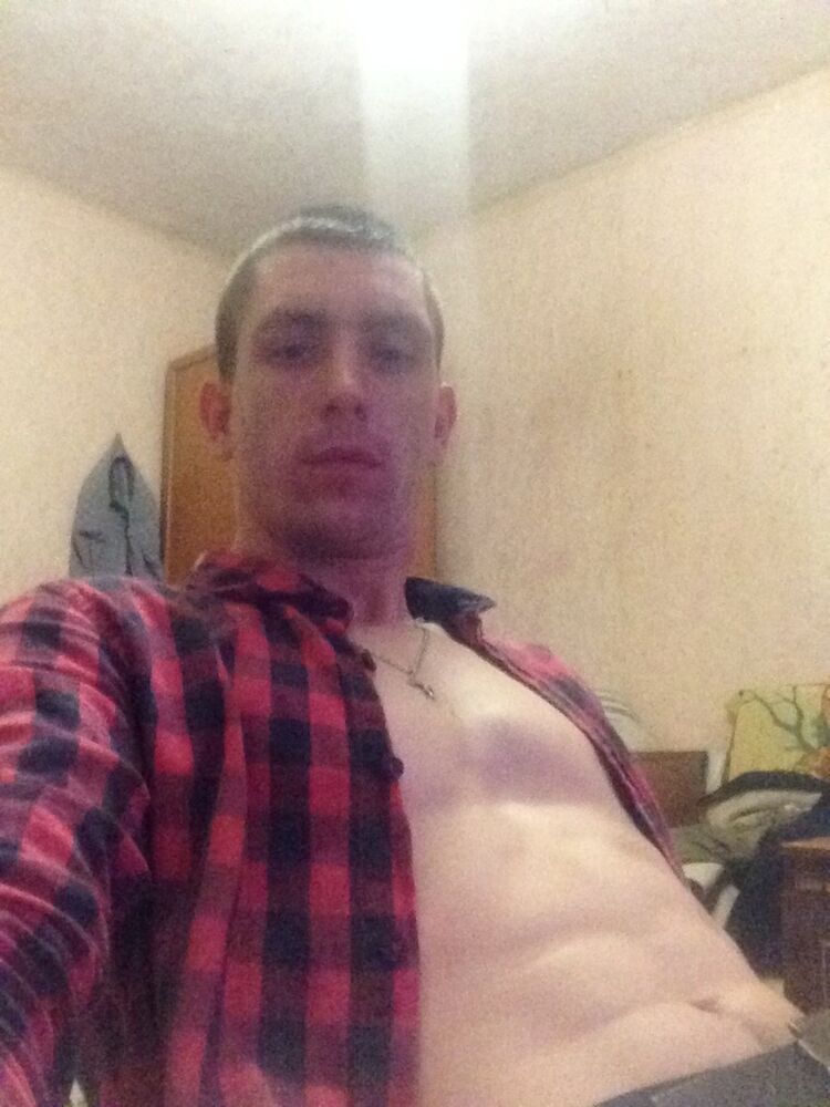  ,   Staff, 33 ,   ,   , c , 