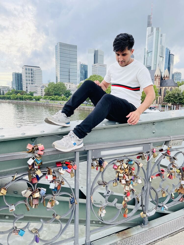 ���� 39834838 ������� Batscha, 34 ����, ���� ���������� � ������