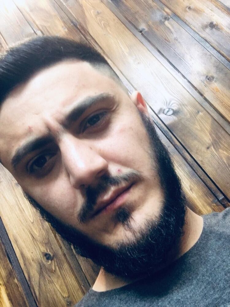  --,   Grigor, 27 ,   ,   