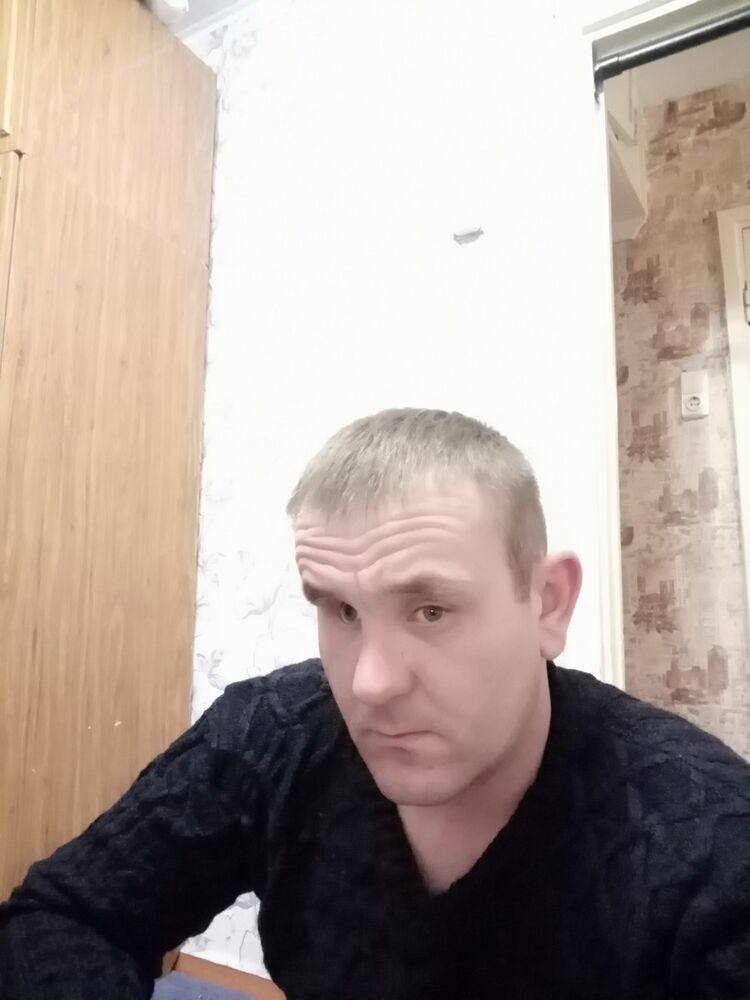  18767098  , 37 ,    