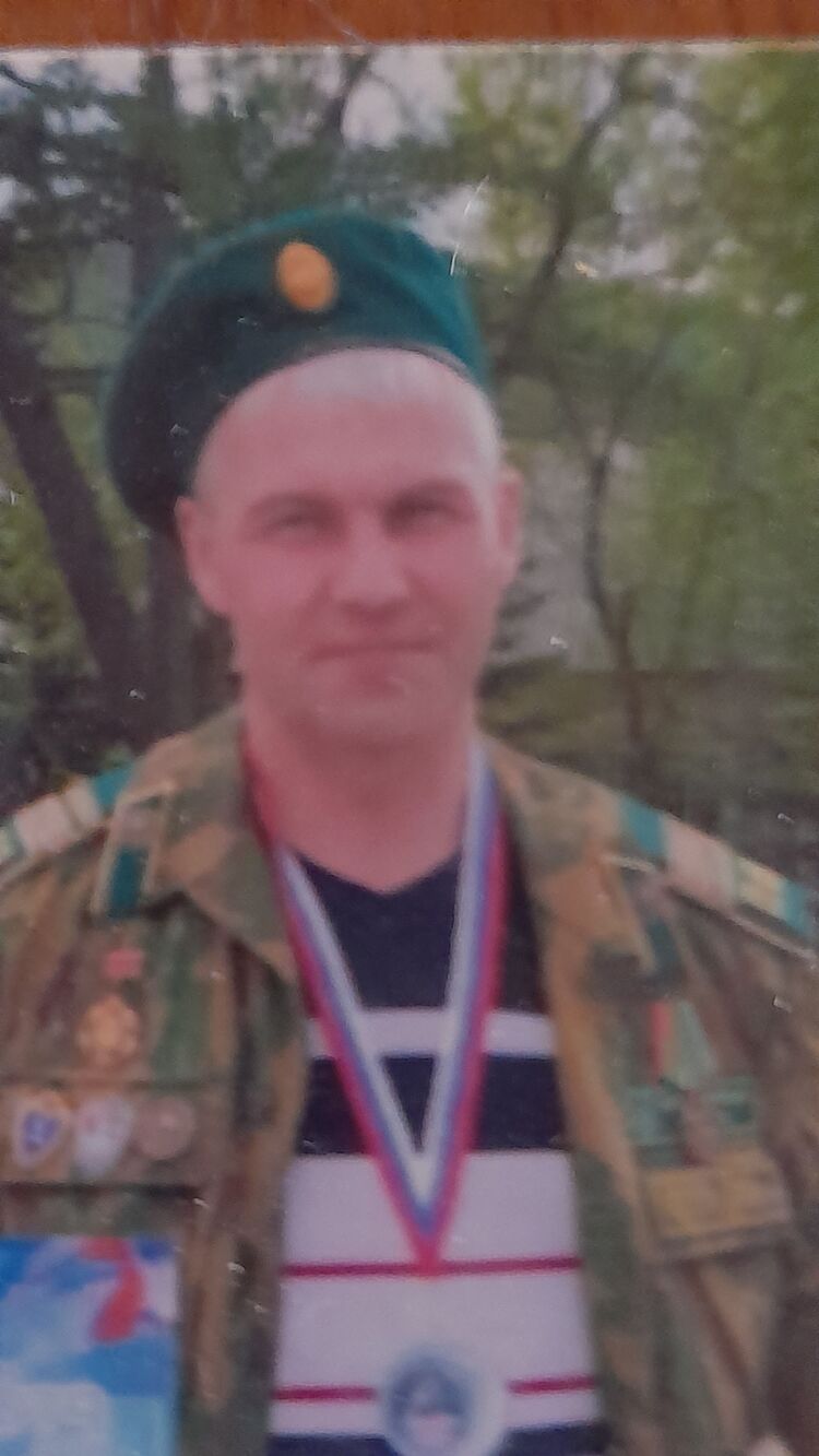  37968318  , 48 ,    