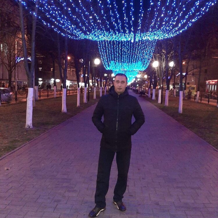  50831328  Alek, 36 ,    