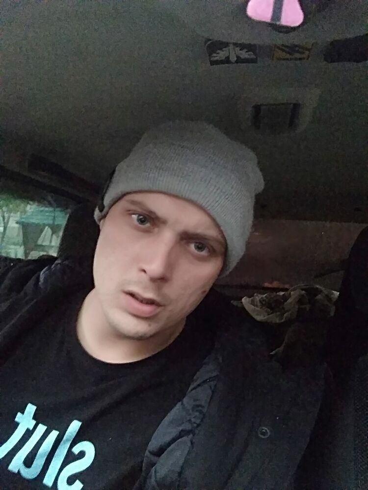 ���� 18351058 ������� �������, 32 ����, ���� ���������� � ���������