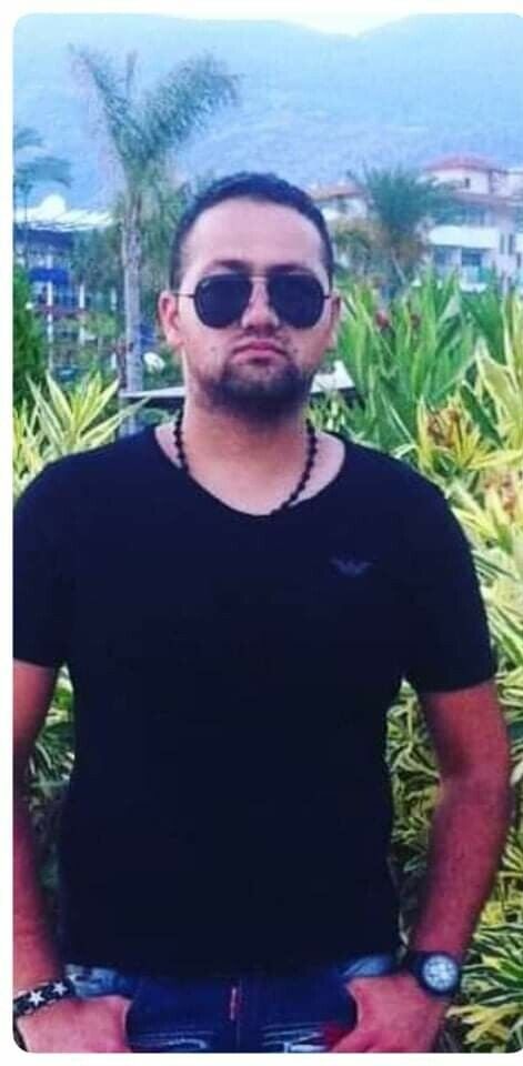  ,   Adil, 33 ,   ,   , c 