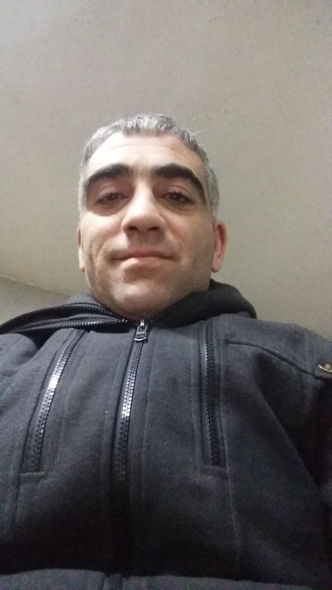  ,   Levon, 37 ,   ,   , c 