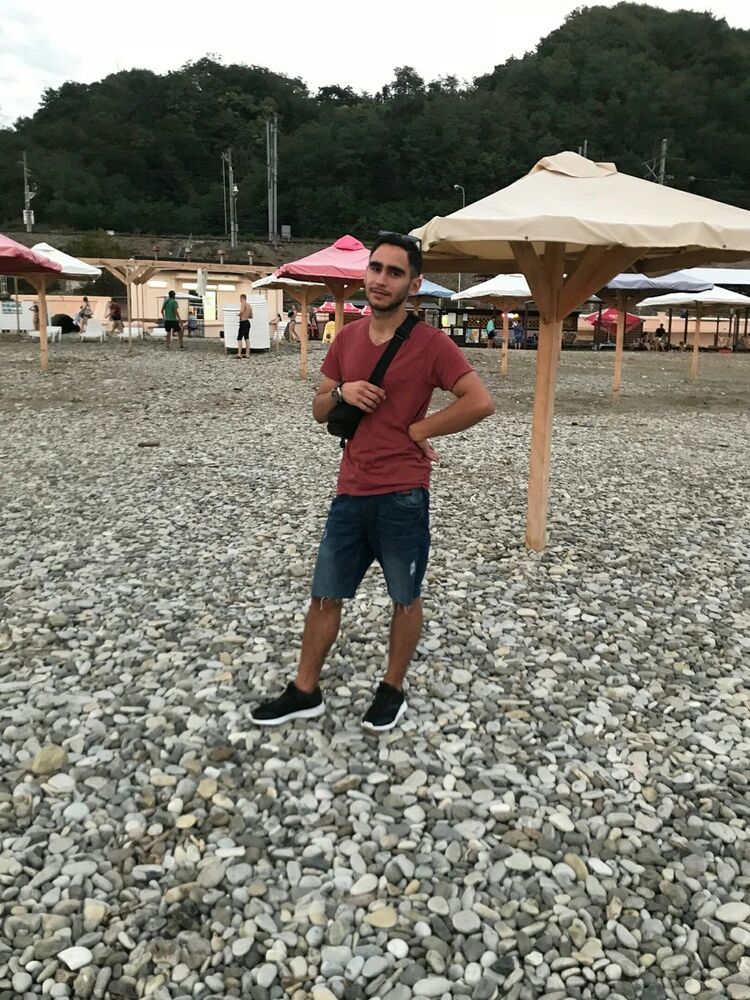  18247058  , 29 ,    