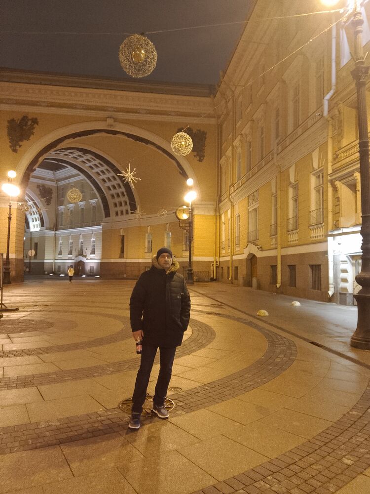  54694238  Parviz, 40 ,    -