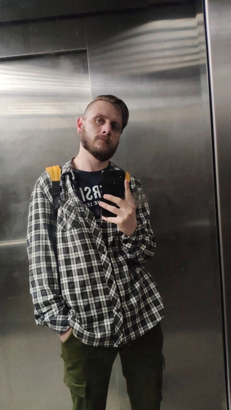  31032588  , 34 ,    