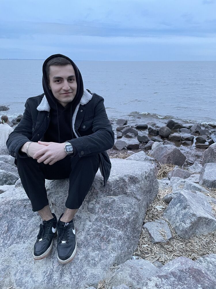  26743698  , 22 ,    -