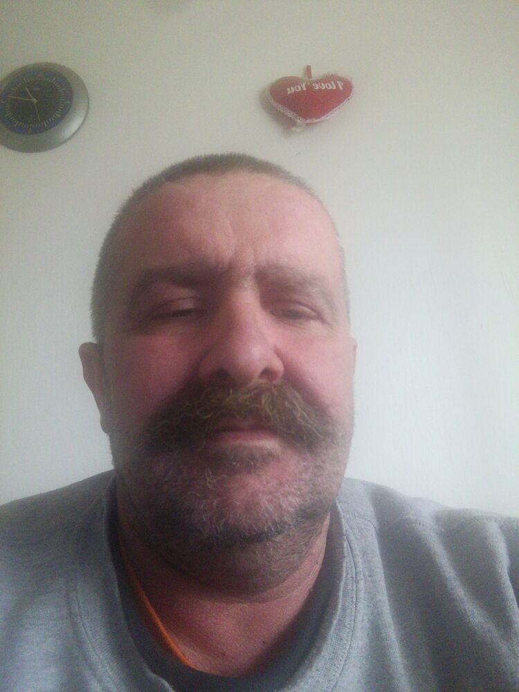  25677168  Peter, 54 ,    Ladice