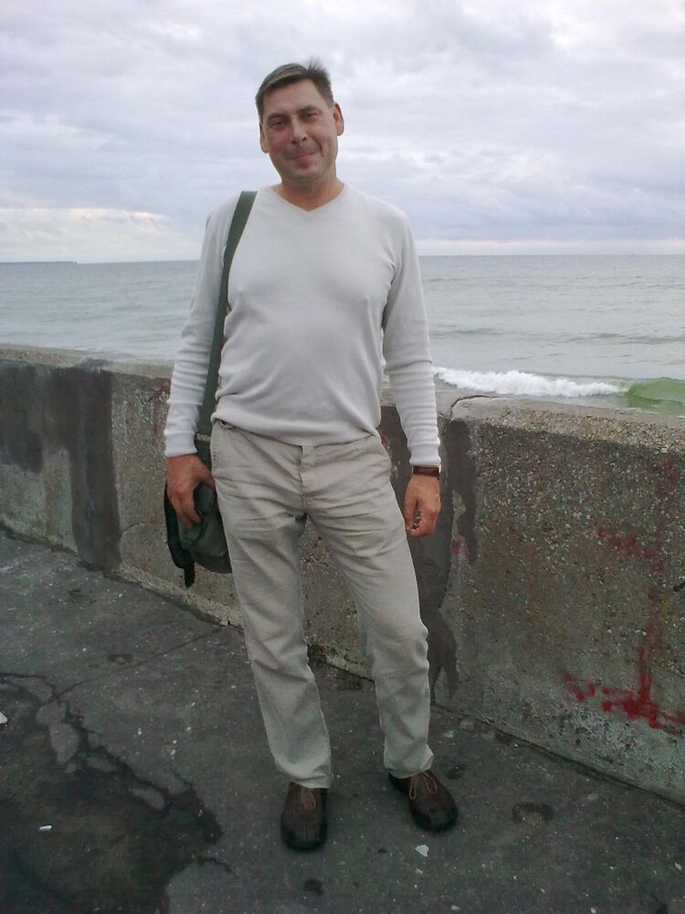  8976928  ANTON, 58 ,    