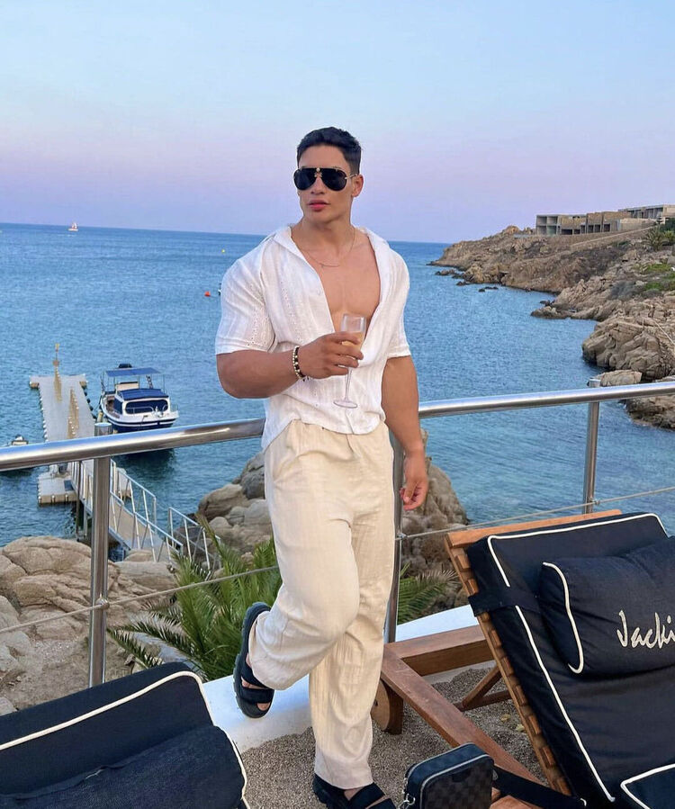  Fontvieille,   , 25 ,   ,   
