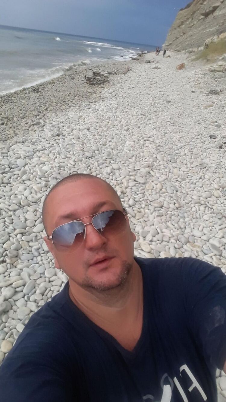  40616068  , 44 ,    