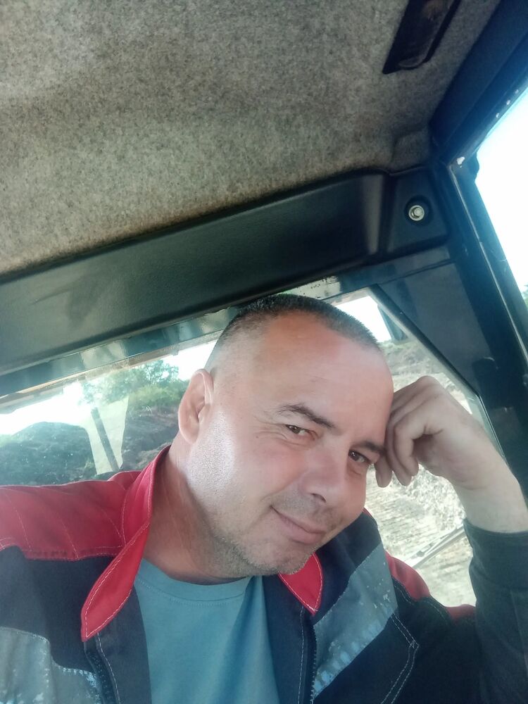  52804318  , 44 ,    