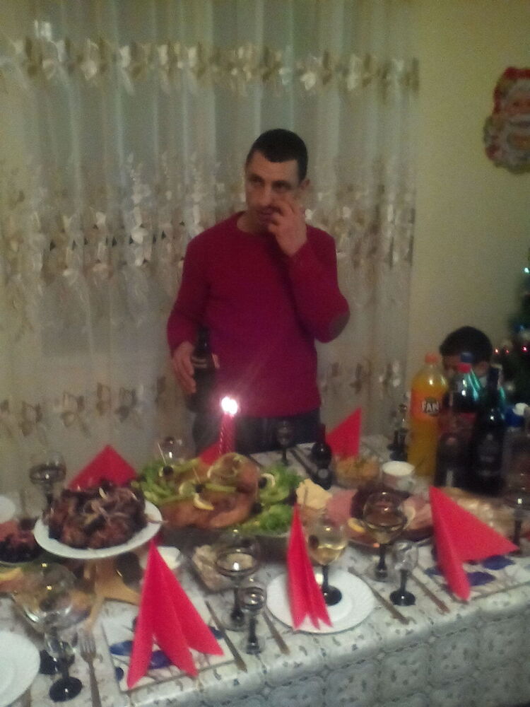  13927778  Davit, 36 ,    
