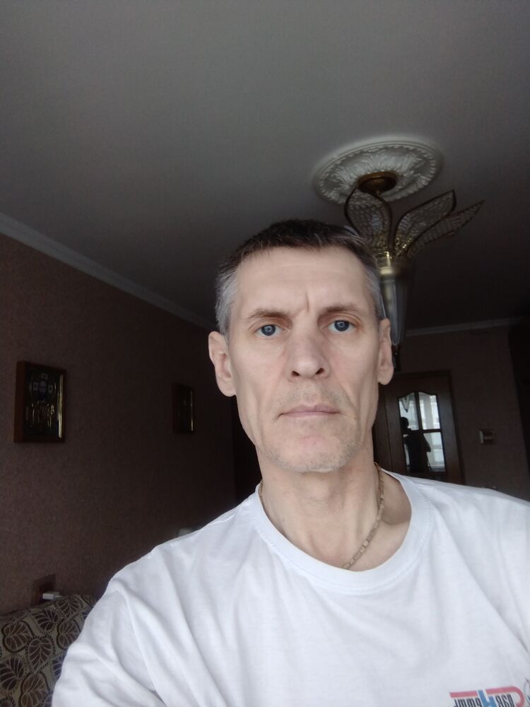  52007948  , 45 ,    