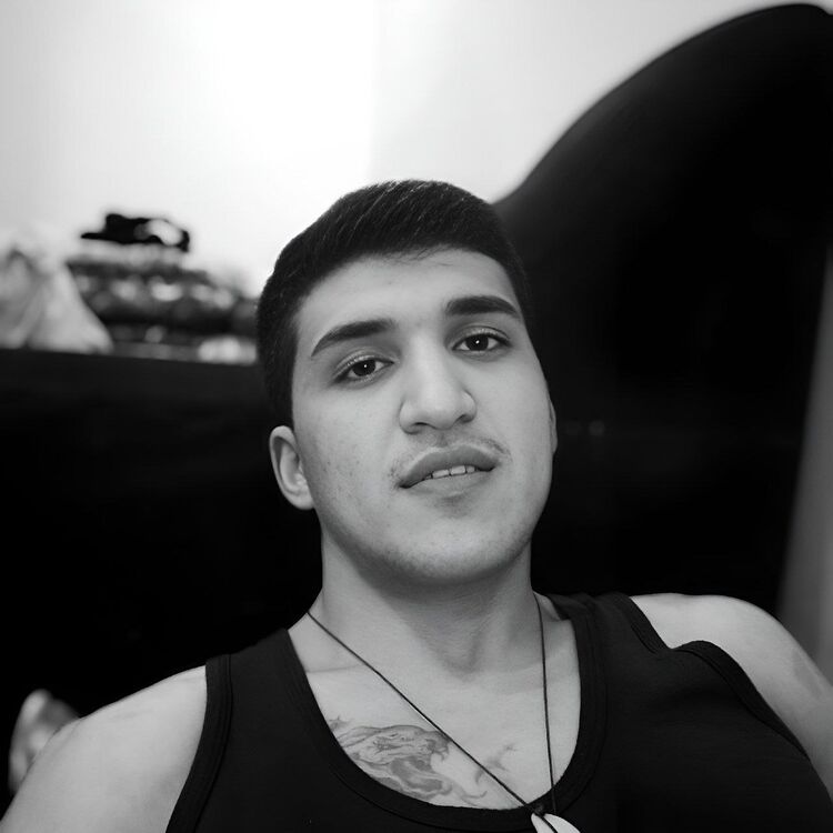  ,   Amir, 29 ,   ,   