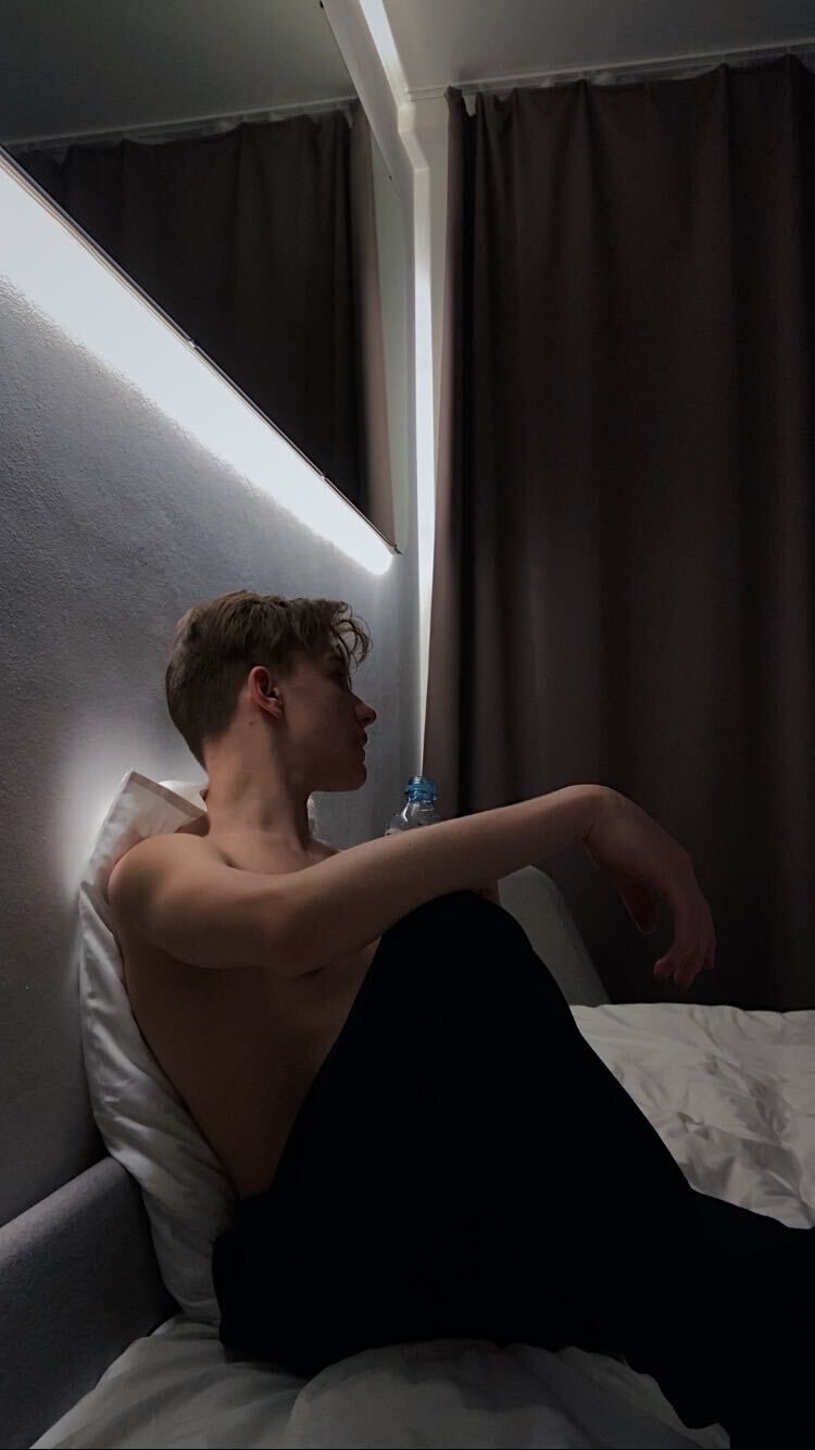  -,   , 22 ,  