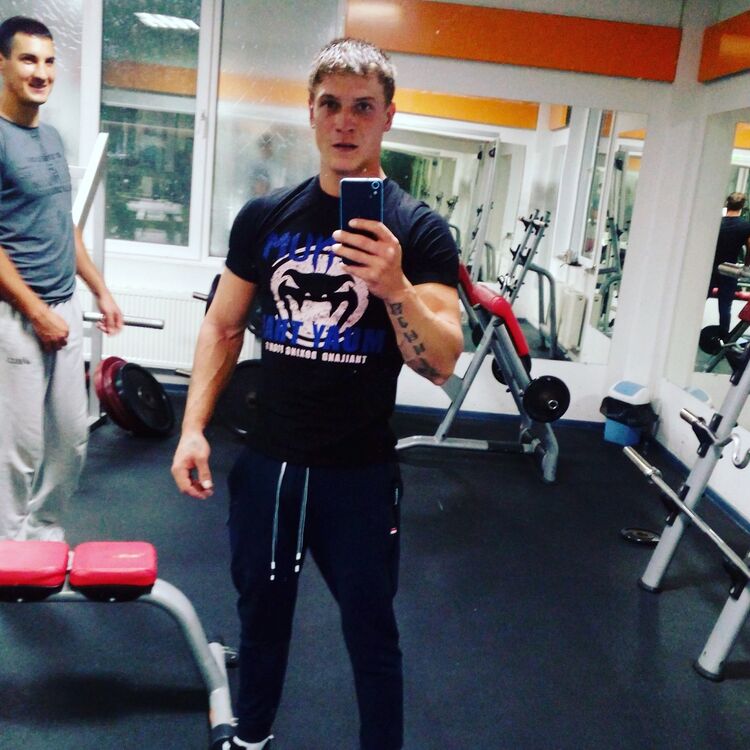  9388938  Andrei, 34 ,    