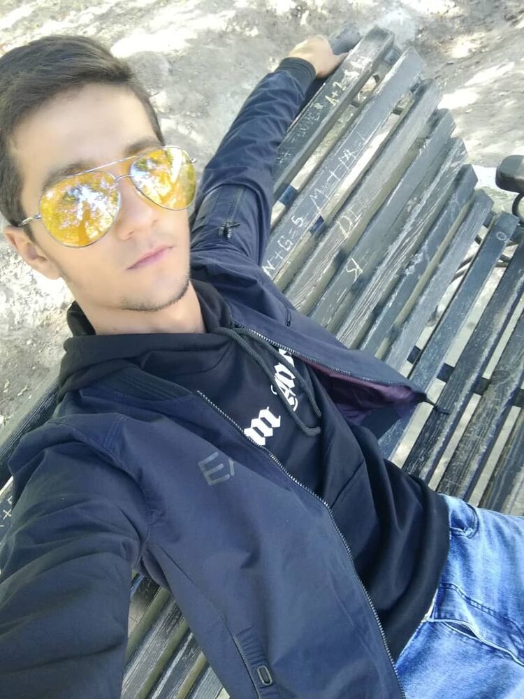  29237898  Joni, 26 ,    