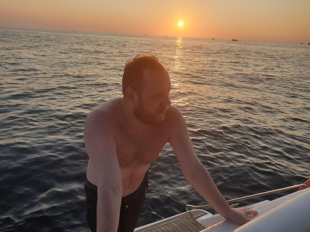  22397058  Dmitriy, 35 ,    