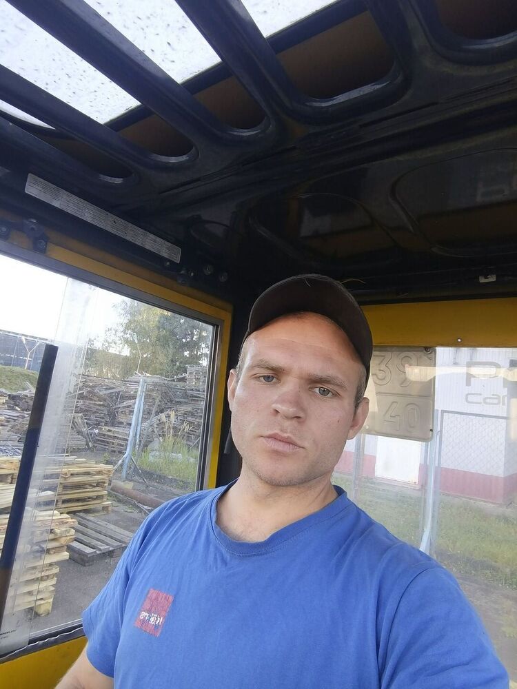  53668018  Vyacheslav, 33 ,    