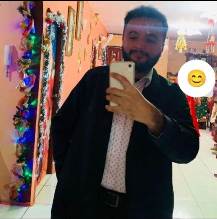  53049038  Jesus, 23 ,    Guayaquil