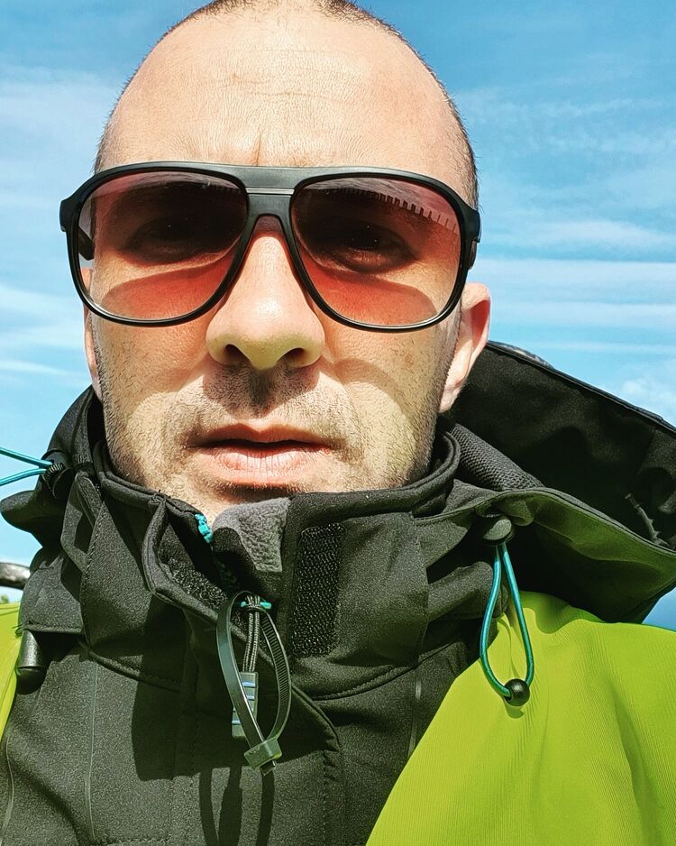  29488268  Pavel, 37 ,    