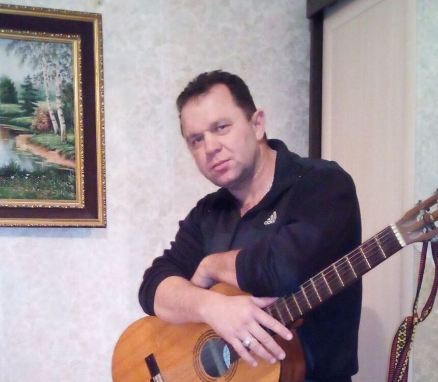  33239518  Andrey, 48 ,    