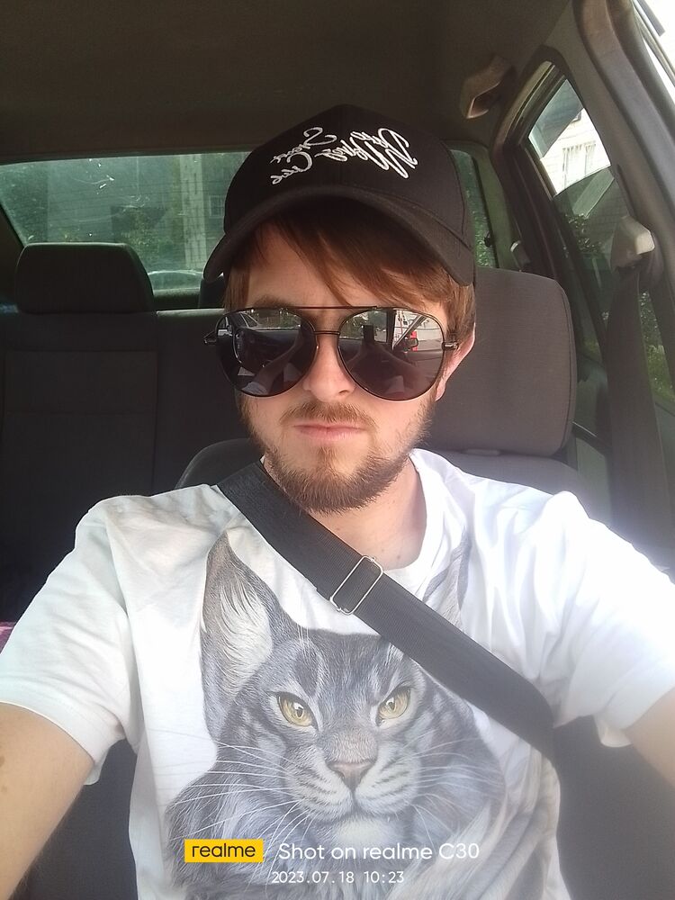  36370408  Vlad, 28 ,    