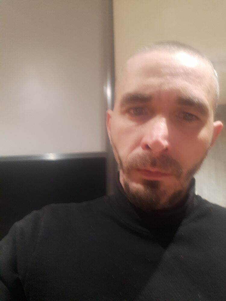  32850248  , 37 ,    