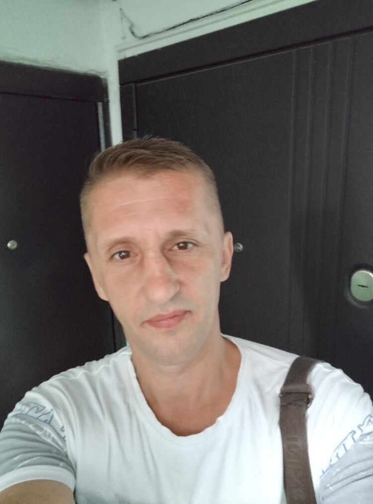  45137768  , 40 ,    