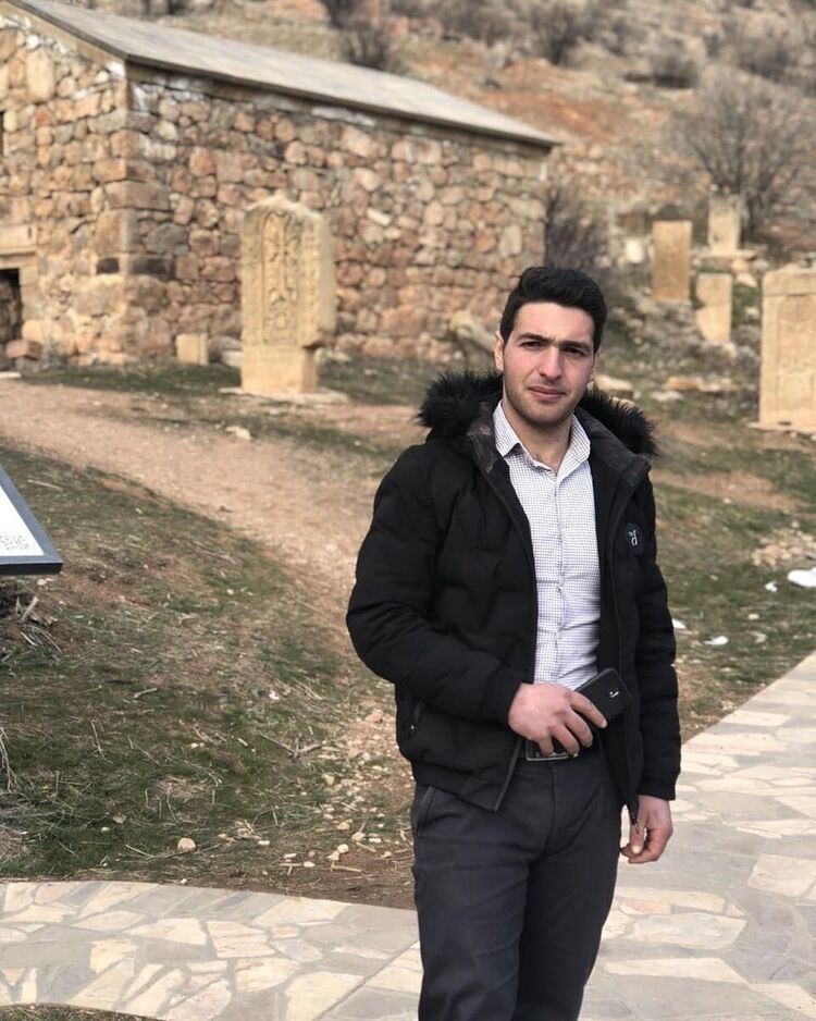  ,   Narek, 27 ,   ,   , c 