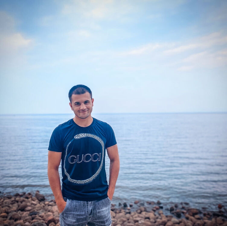  41967008  Alexandr, 26 ,    Budva