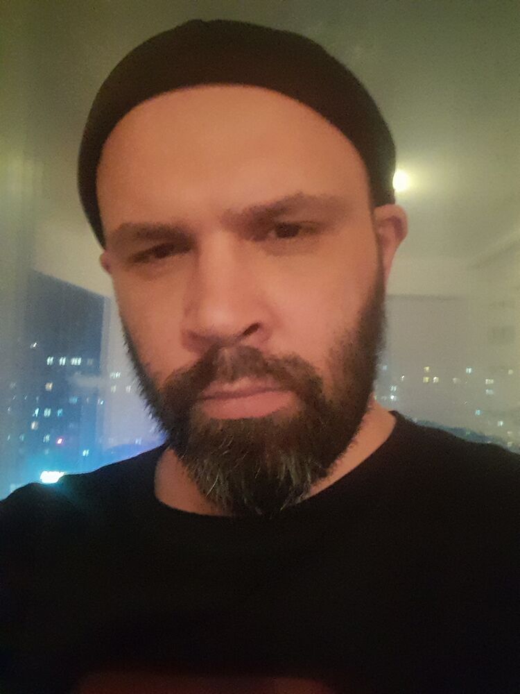  43077098  , 37 ,    