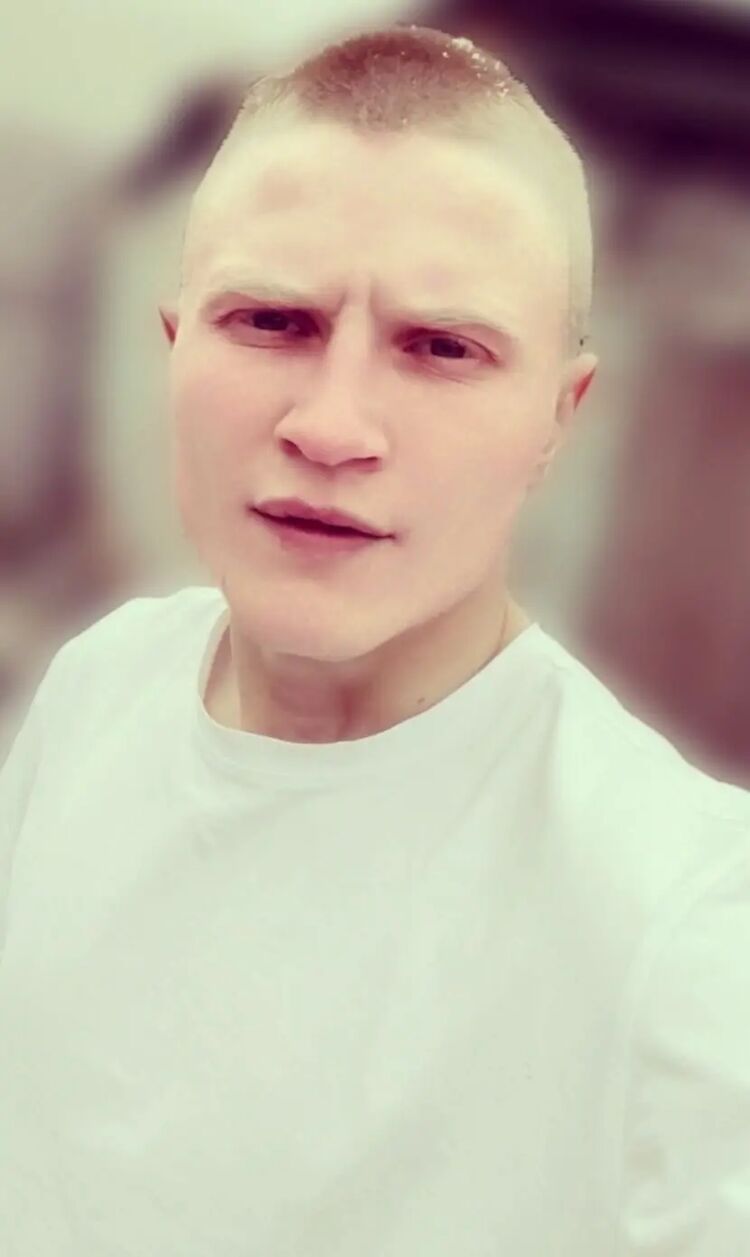  49368148  Sergei, 24 ,    
