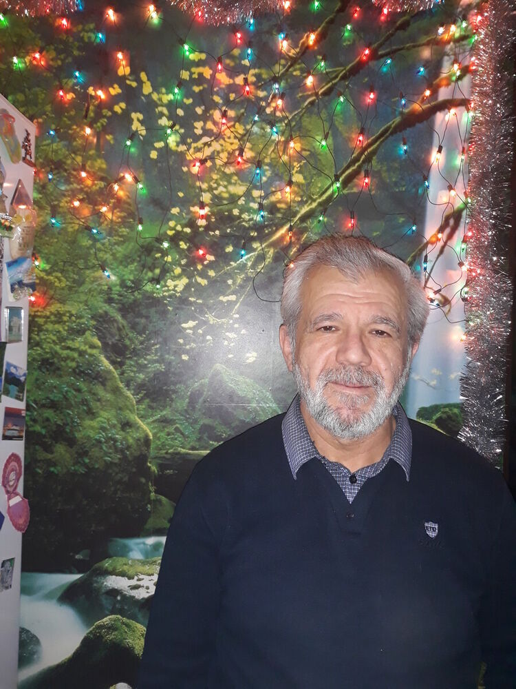  22194348  Steve, 60 ,    -
