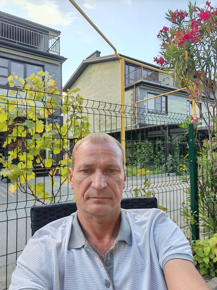  54119608  Alik, 48 ,    