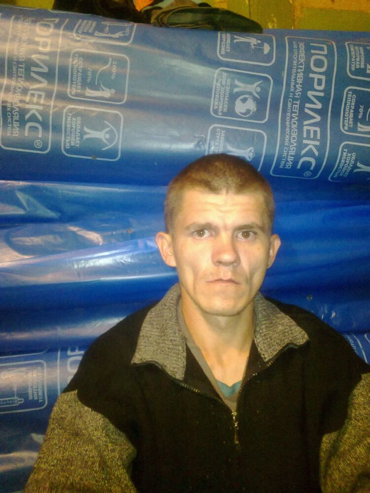  42129268  Vladimir, 38 ,    