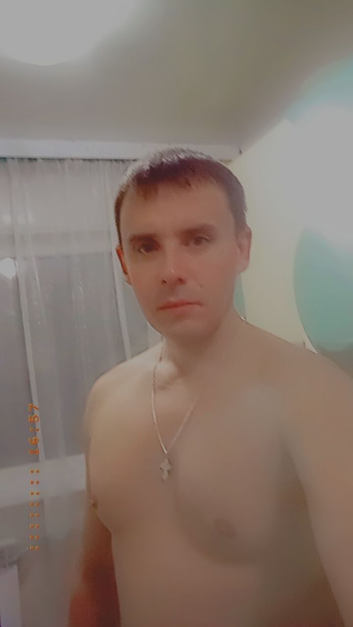  52636388  Denis, 38 ,    