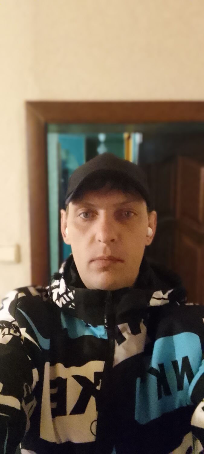  43638828  , 37 ,    