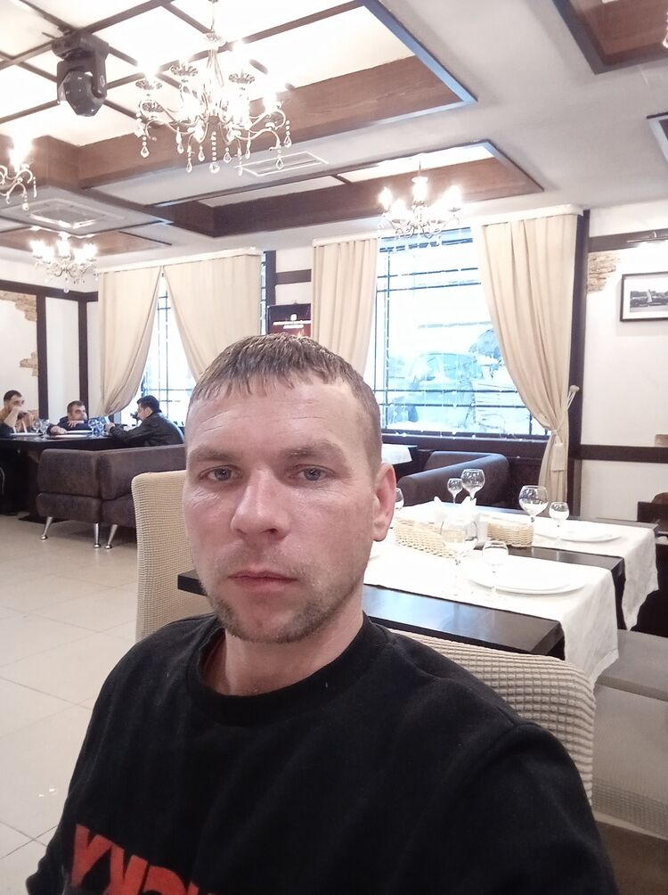  25766438  , 37 ,    