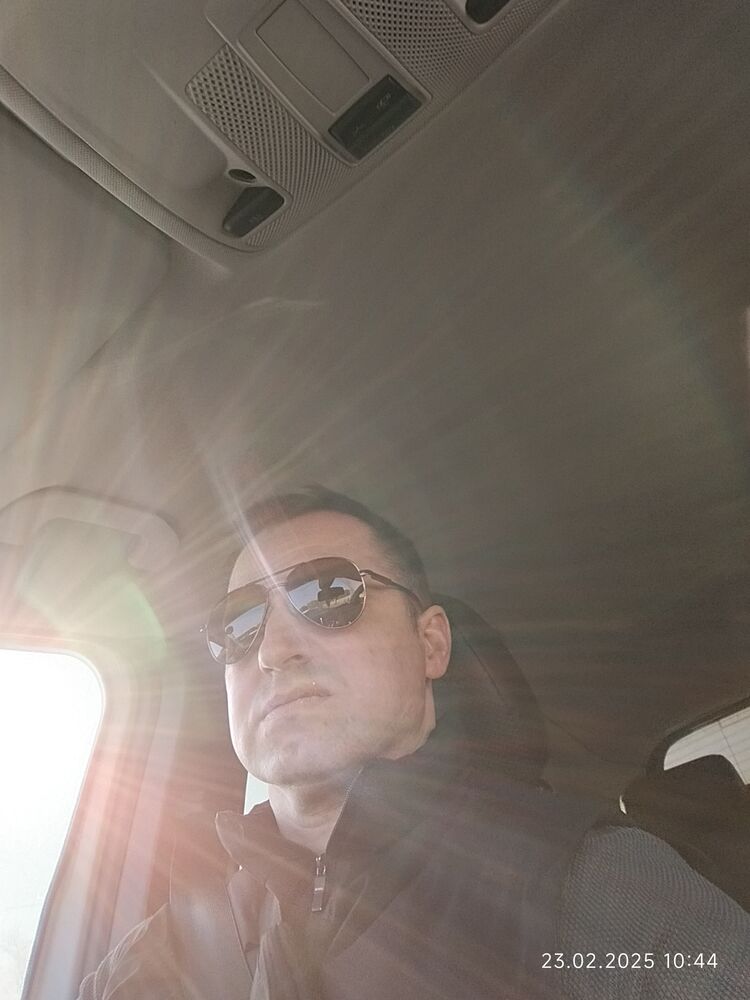  ,   Dima, 44 ,   ,   , c , 
