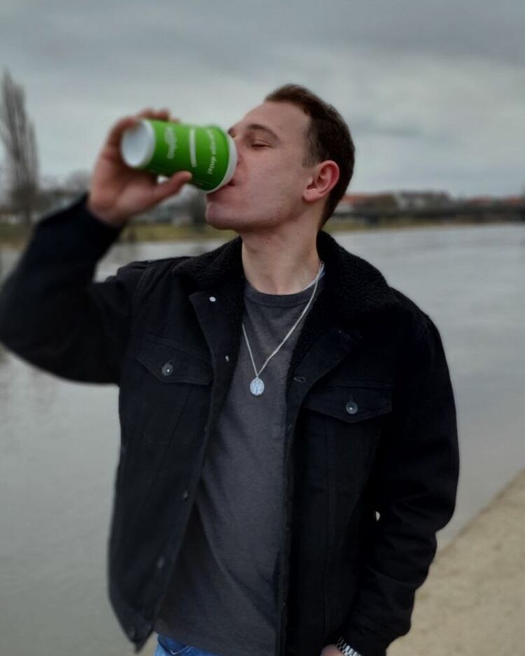  50803678  , 26 ,    -