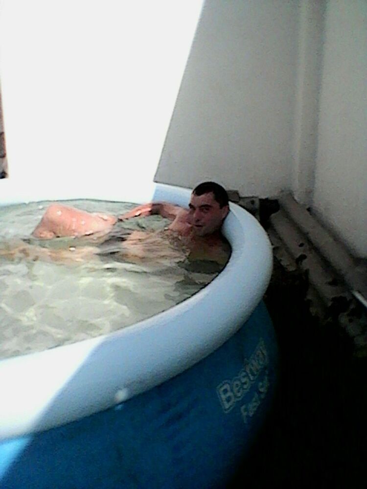  --,   Boris, 41 ,   