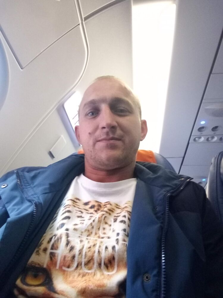  ,   Sergey, 35 ,   ,   
