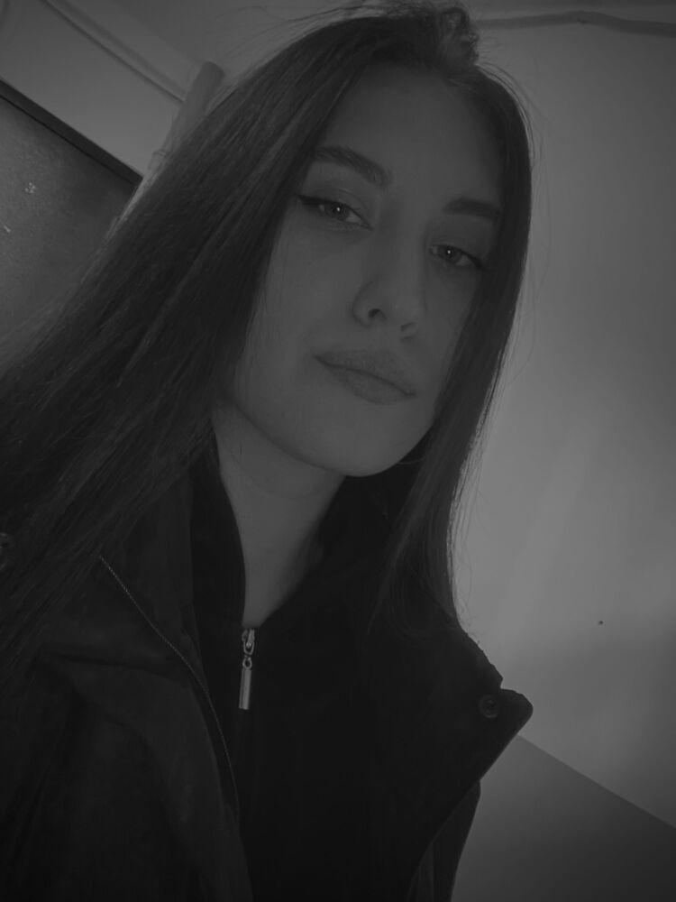  46645608  , 21 ,    